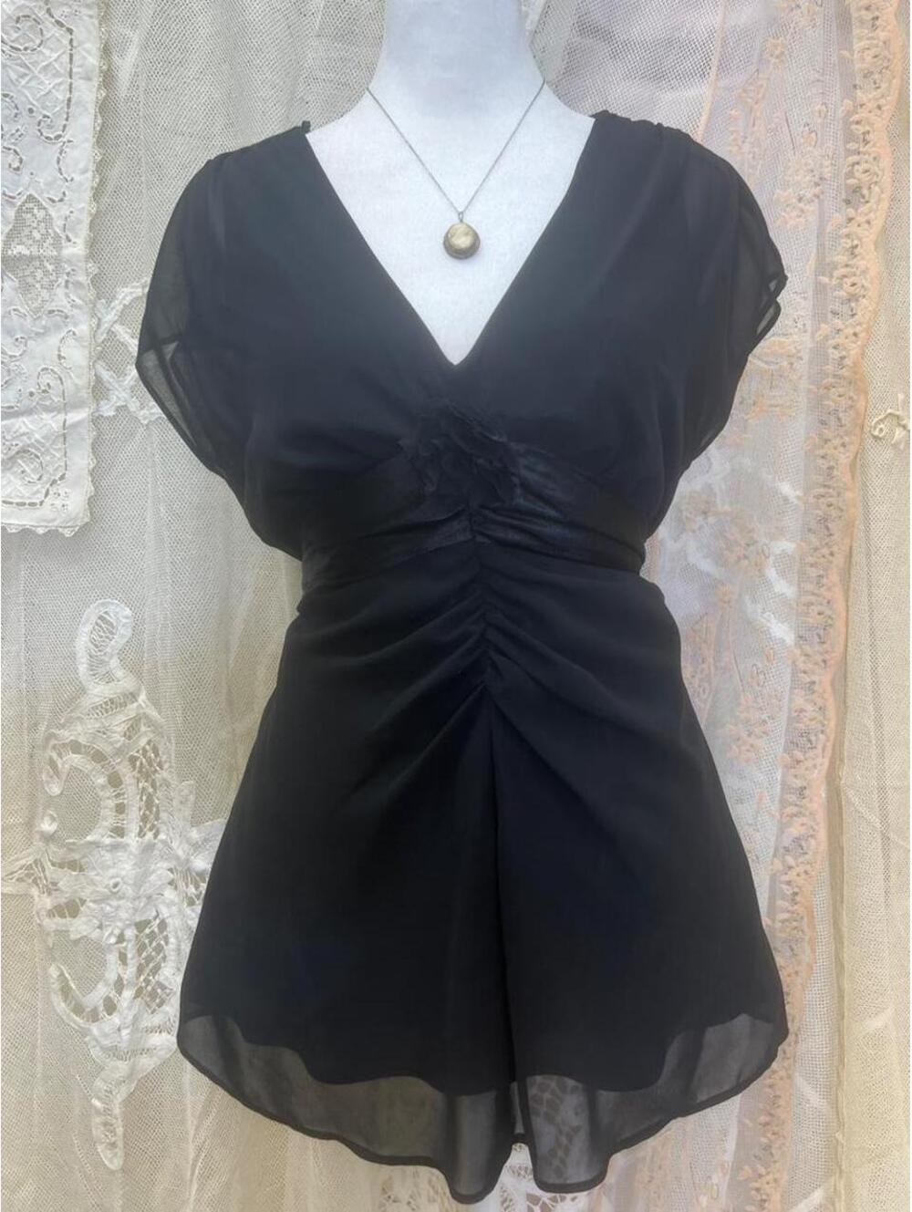 Liz Claiborne Black Flowy Ruched Top With Ribbon & Flower Detail